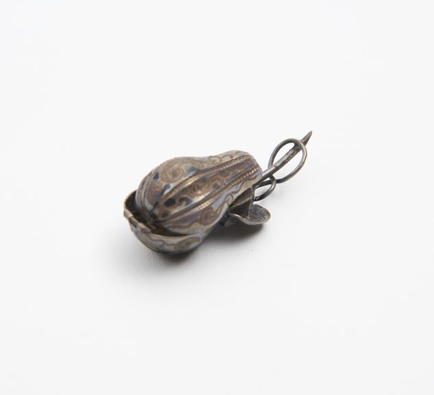 Silver vinaigrette, in the form of a pear