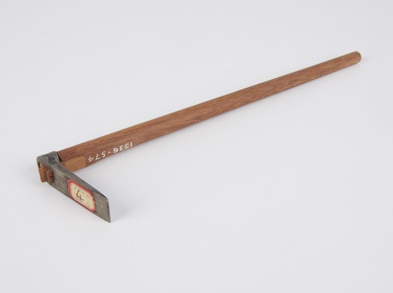 Model of Chinese mattock (Tok Den Foo), made and sold in China