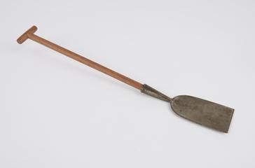 Model of Chinese Spade
