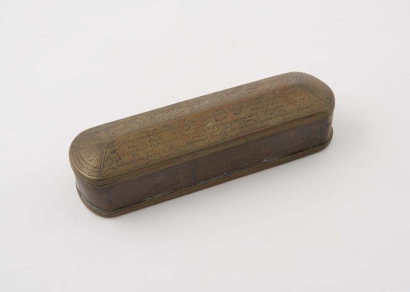 Tobacco box, brass lid cambered, and brass hose