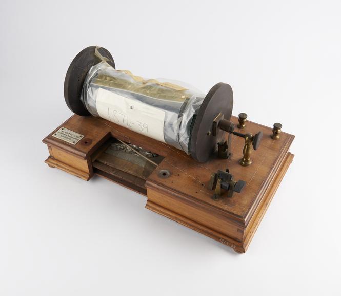 Induction coil sectioned in Museum Workshop in 1913