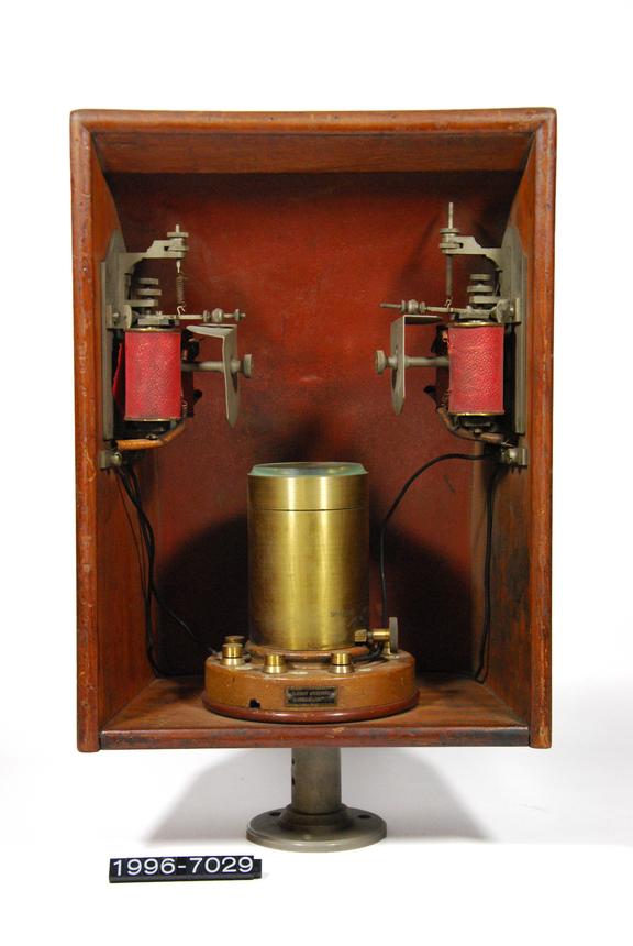 Signal relay box | Science Museum Group Collection