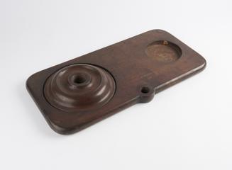 Base for globular electrical machine
