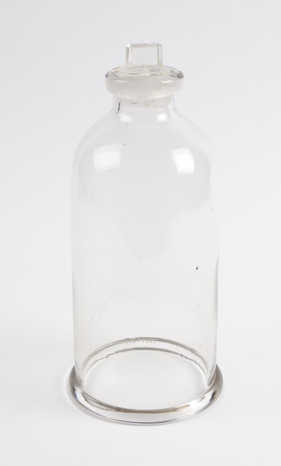 Stoppered glass bell jar; ground base | Science Museum Group Collection