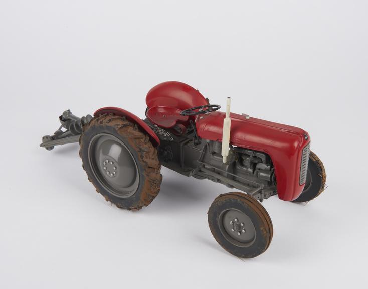 Model, scale 1:12, of a tractor