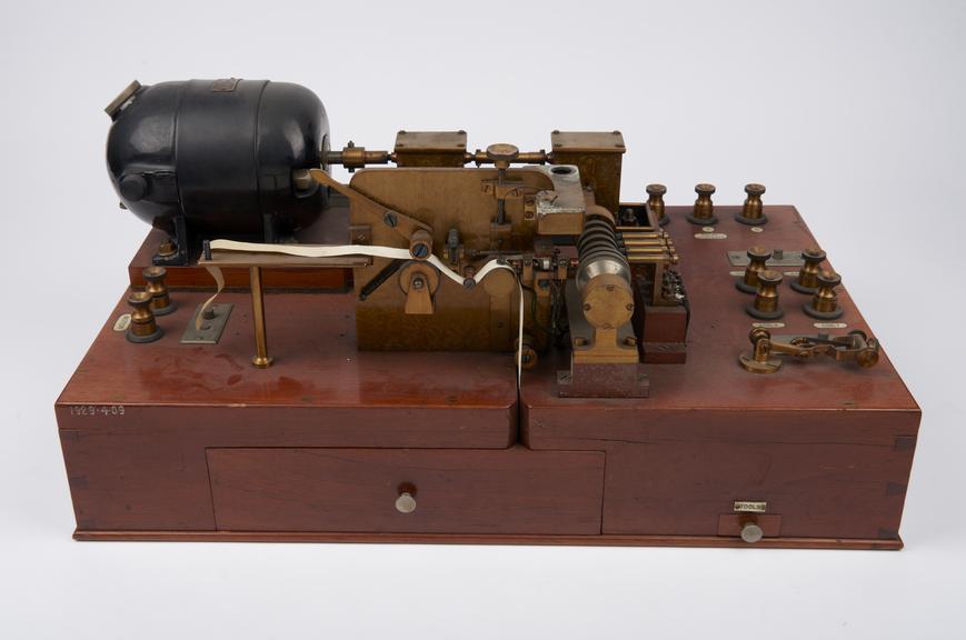 McLachlan Magnetic Drum Recorder | Science Museum Group Collection