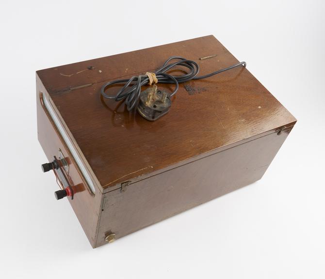 Portable box-type double-reflecting galvanometer no