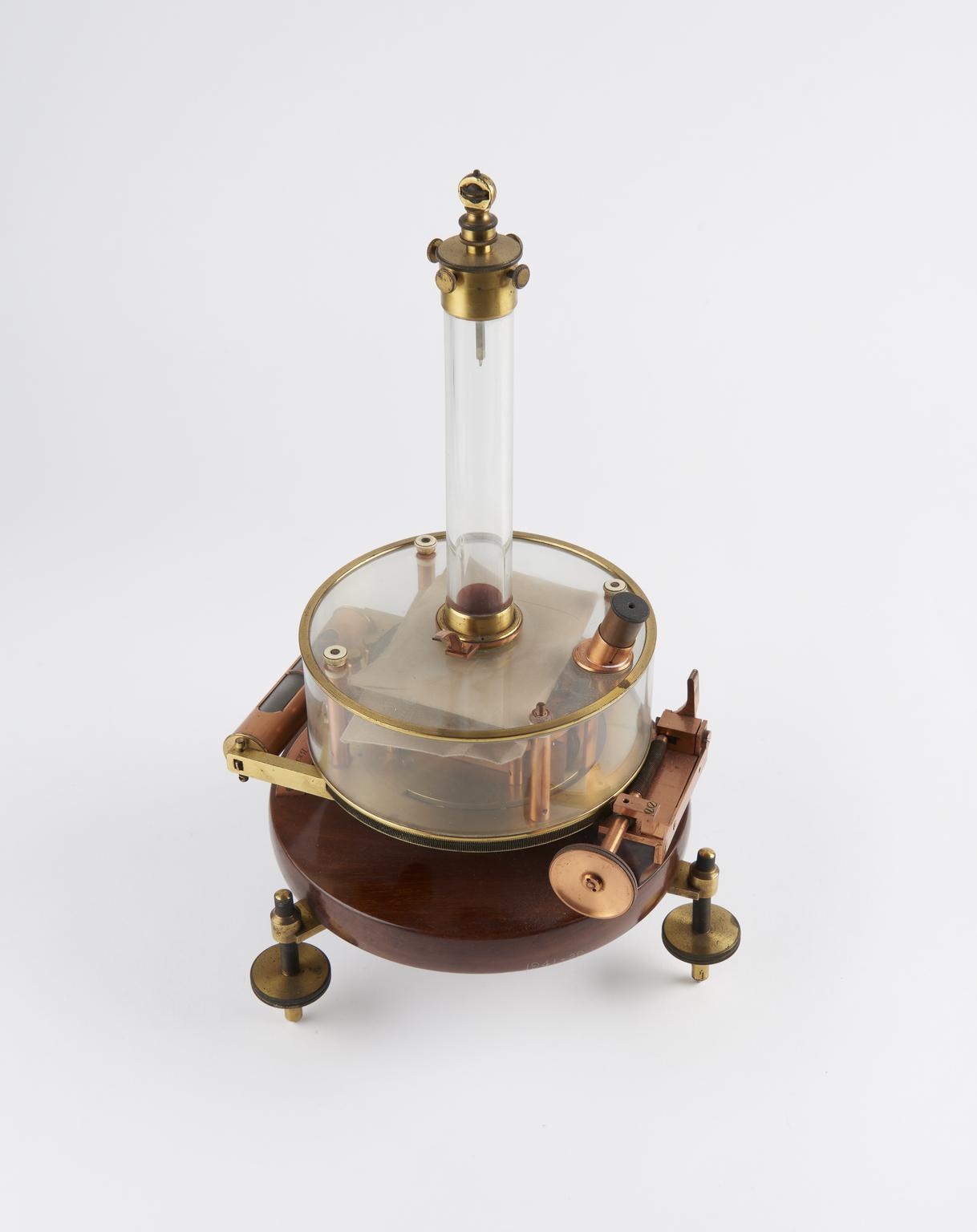 Astatic galvanometer by Kleiner, Berlin | Science Museum Group Collection