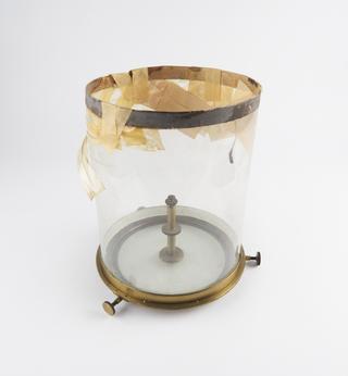Glass cover for electrometer