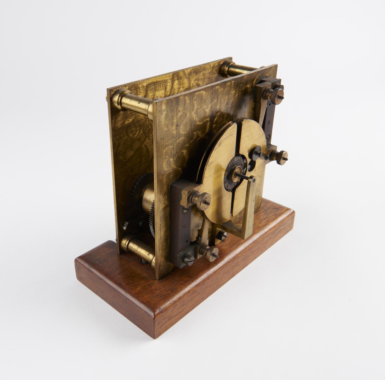Sylindron Instrument Instrument for electrifying syphon recorder ink bottles | Science ...