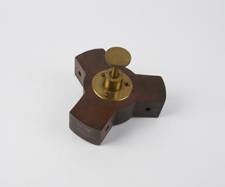 Head for Cross-staff head with telescope, 1880-1899