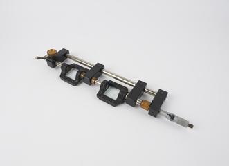 Stereoscope universal bar-parallax stereometer, British, 1940-1948