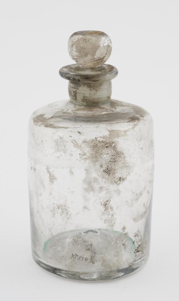 Bottle, shop round, clear glass, English, 1801 to 1900