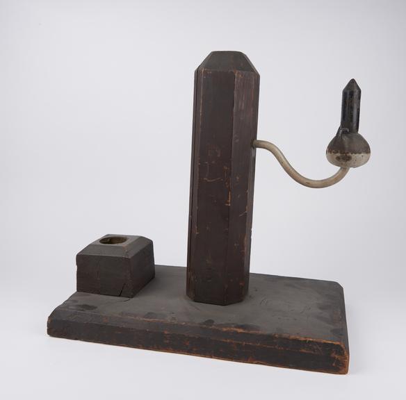 Gisborne and Smith's insulator for telegraph wires mounted on