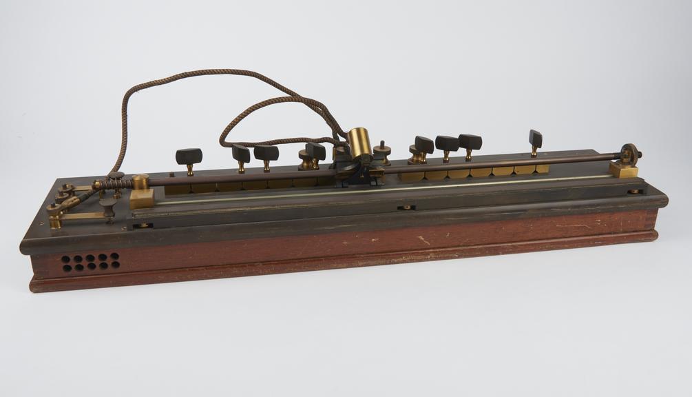 Kelvin bridge, by Nalder Brothers and Co.