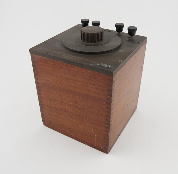 Variable inductometer type 14-G, no. 85217, by Muirhead and Co