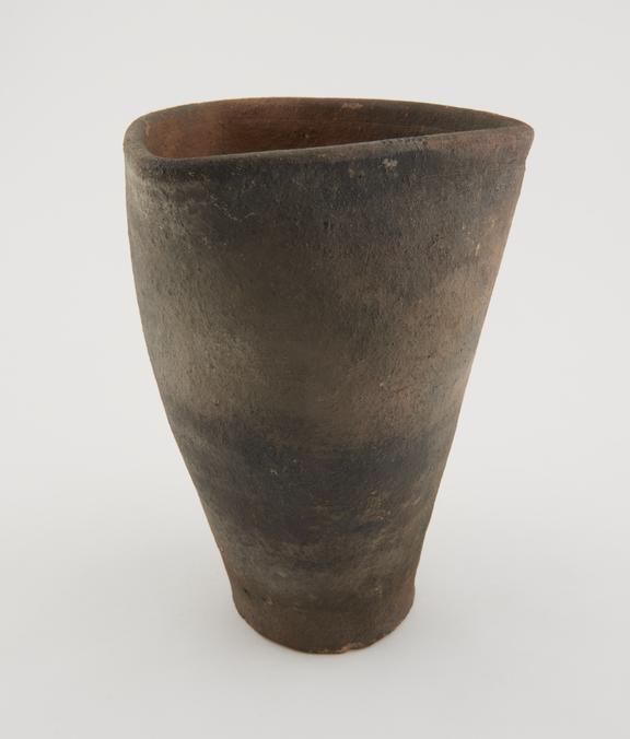 Terracotta crucible with flat base