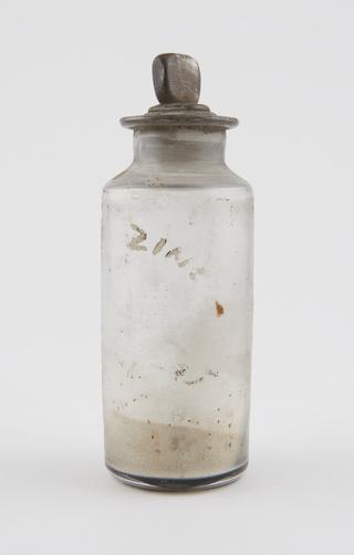 Glass shop-round for zinc compound