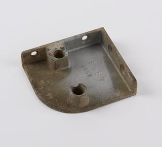 Side mount bracket, associated with a 10hp two-cylinder Rolls Royce motorcar