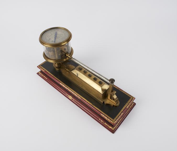 Copy of Musschenbroek's 1731 pyrometer: made in 1877 by