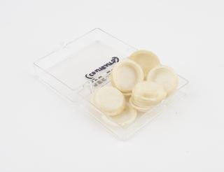 Christy cygnet cachets, size 2