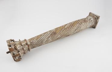 Decorative wooden pillar