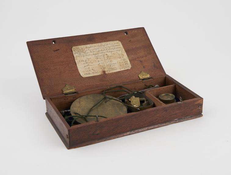 Apothecary's balance, with steel beam and brass pans