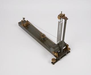 Short-period vertical seismometer used at Kew Observatory