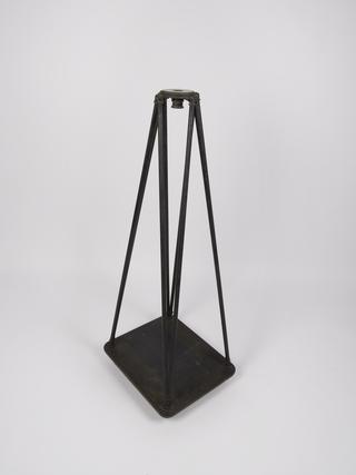 Tripod stand for Bifilar magnetometer