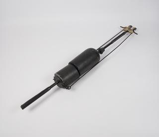 Detaching-weight sounder, or ‘Brooke’s Rod’, designed by Ensign Brooke