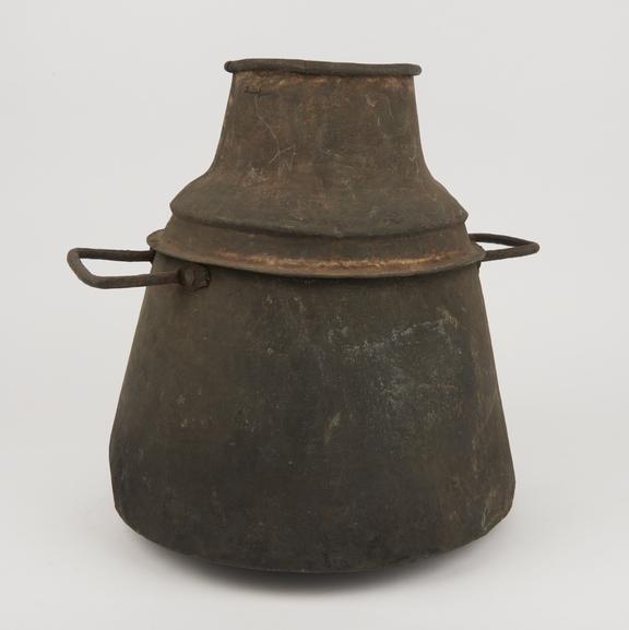 Retort, copper, C17 to C19