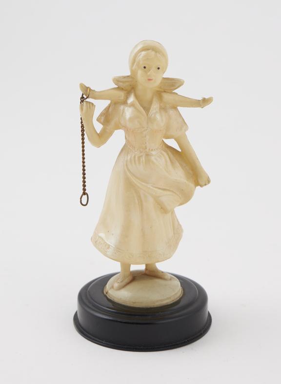 Milkmaid statuette of ivory cellulose nitrate