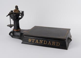 Weighing scales