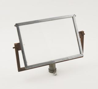 One Plane Glass Screen in Tilting Frame