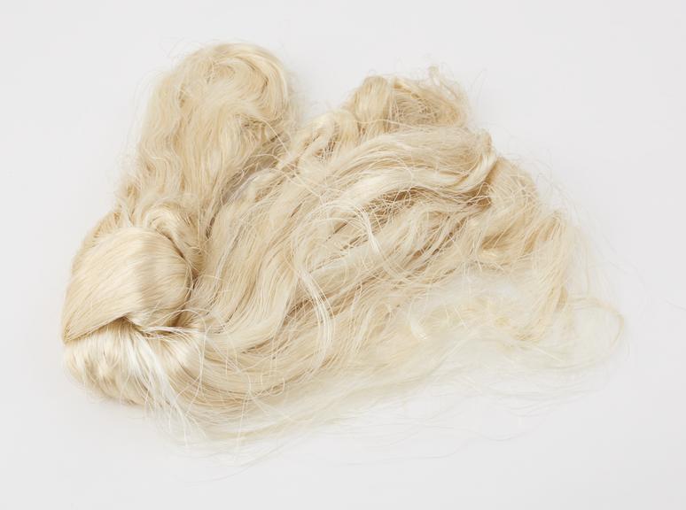 Specimens of viscose from cotton wool (1898)