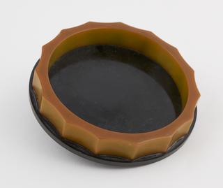 Catalin coaster (part of set with tray)