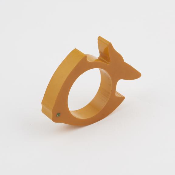 Napkin ring moulded in the form of a fish