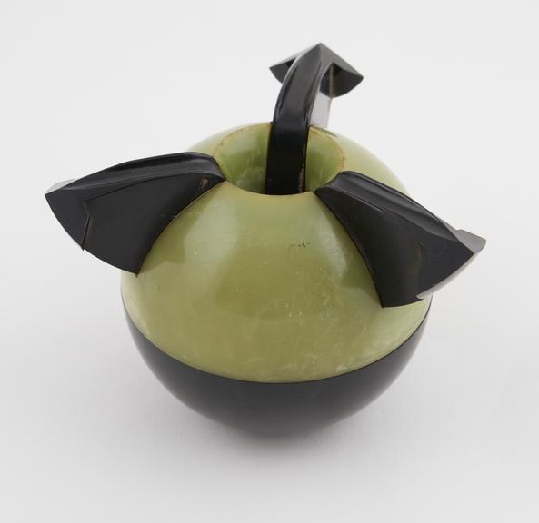 Spherical ash tray with green marblised urea formaldehyde lid