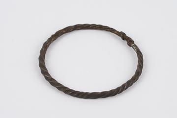 Amuletic bracelet of twisted iron