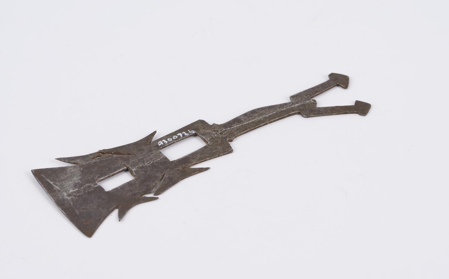 Steel Razor Weapon Steel razor | Science Museum Group Collection