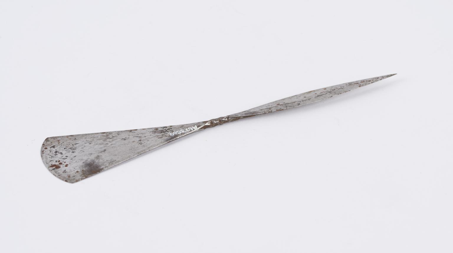 Combined razor(?) and probe, steel, from the Congo | Science Museum ...