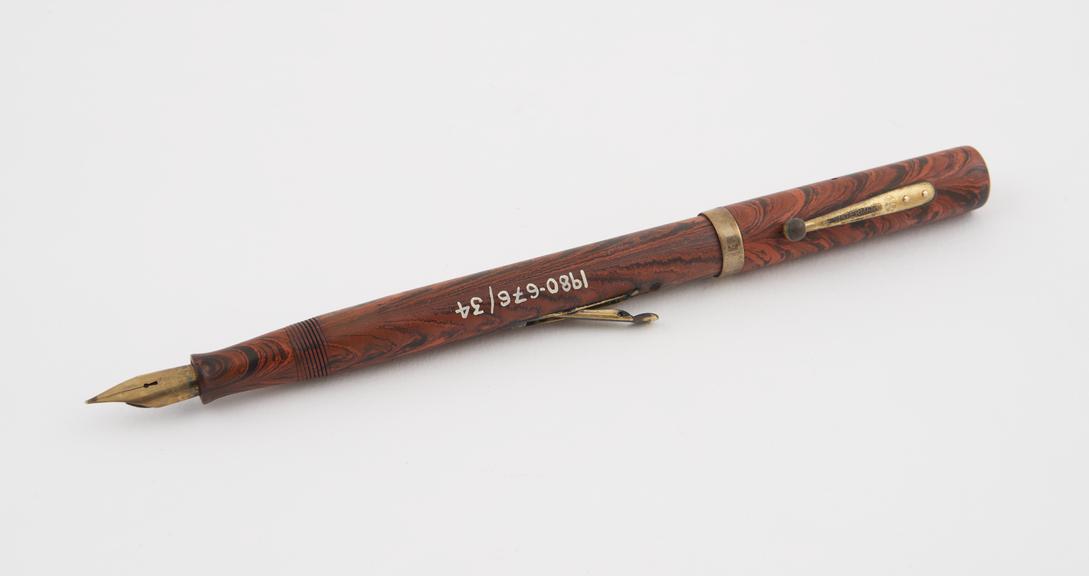 Vulcanite fountain pen in variegated brown and black