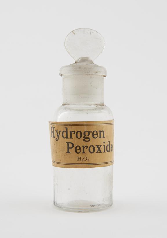 Clear glass shop round for hydrogen peroxide solution
