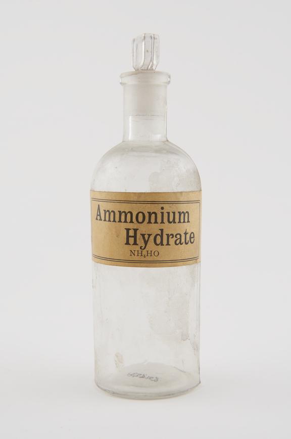 Shop round, clear glass, used for ammonium hydrate, English