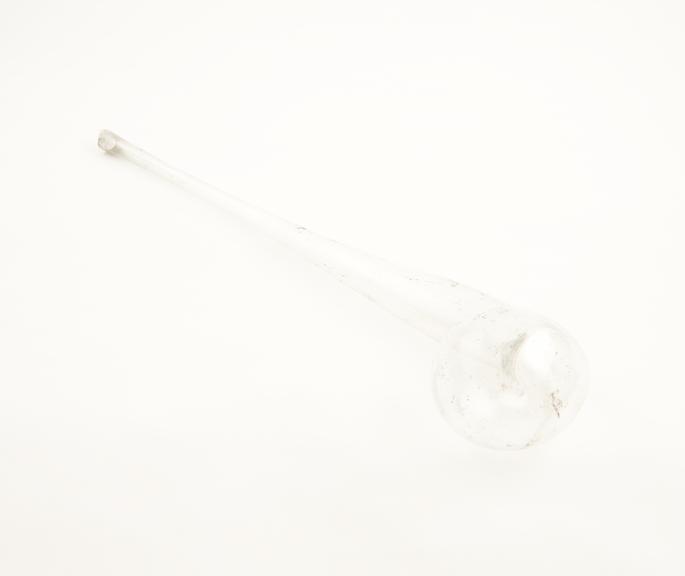 Small swan-necked glass retort, 18th or 19h acentury