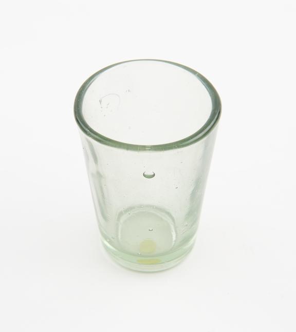 Glass tumbler, English(?), 1851-1950