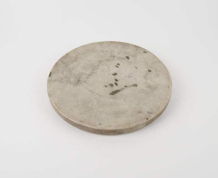 Circular white marble plinth top, 19th century