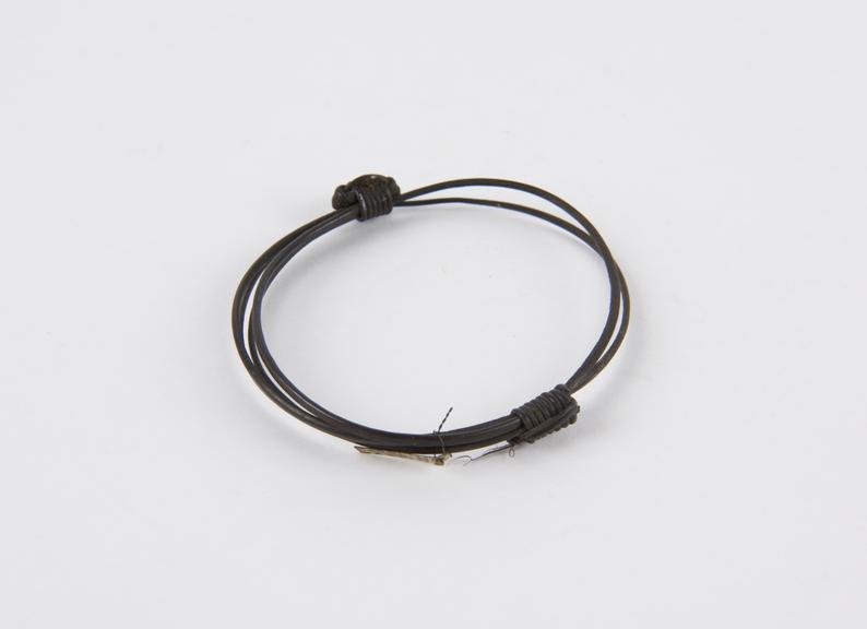 Amuletic bracelet of elephant hair with sliding knots for