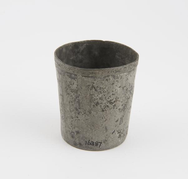 Pewter tumbler, possibly 18th century