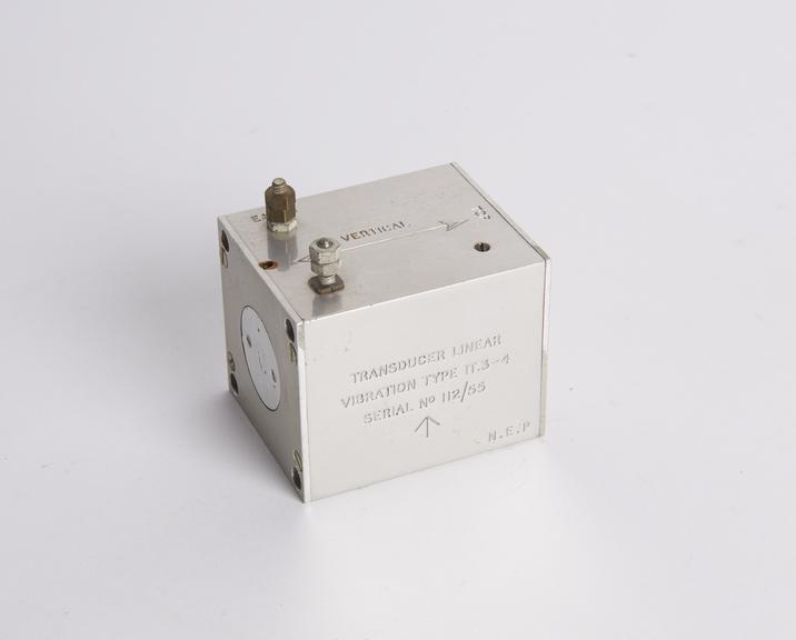 Linear vibration transducer, type IT 3-4.